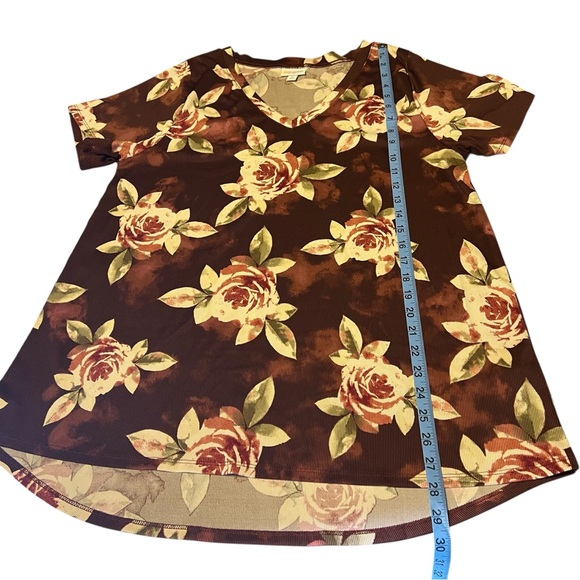 LuLaRoe Ribbed Floral V Neck Burgundy Rose Print Shirt XL - Picture 5 of 7